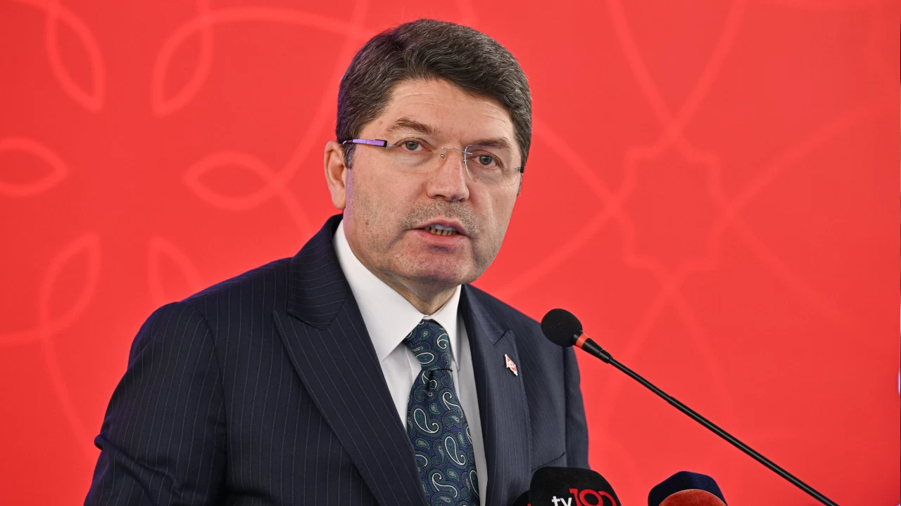 Adalet Bakan�ndan 9. Yarg� Paketi a��klamas�