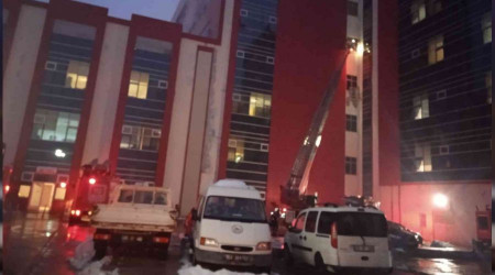 AFSÜ Hastanesi'nde yangın paniği
