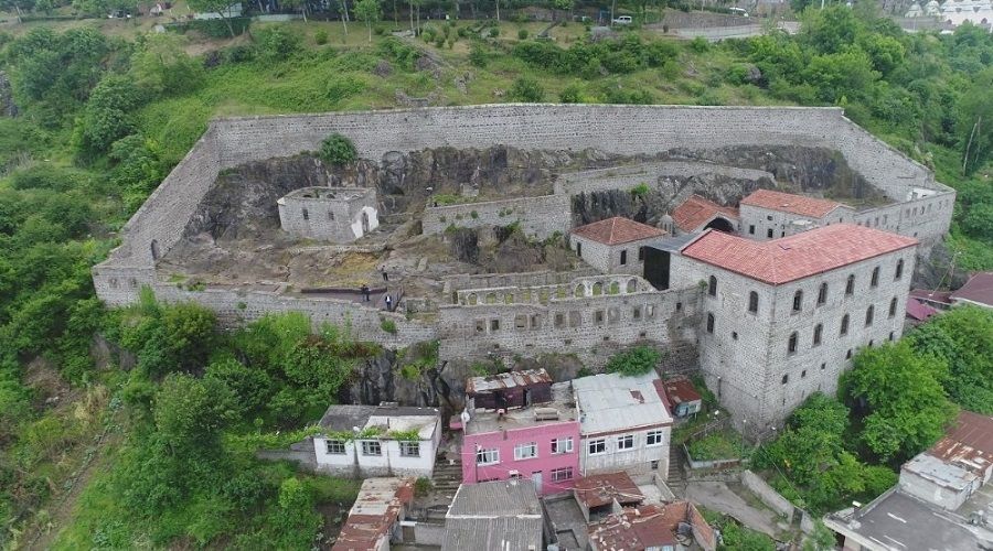 AKP hükümeti bir manastırı daha yeniledi