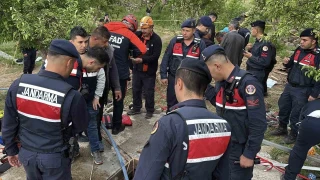 Aksaray'da su kuyusunda kurtarma facias�