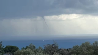 Alanya'da aynı anda 5 hortum ve dolu yaşandı