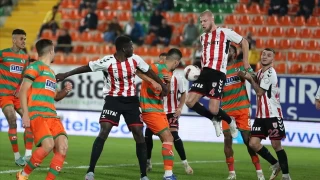 Alanyaspor çıkışa geçti