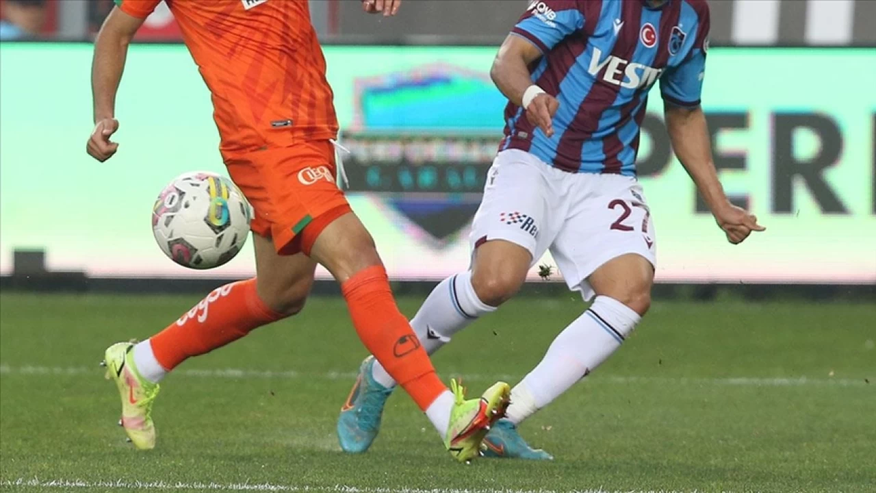Alanyaspor, Trabzonspor'a �st�n