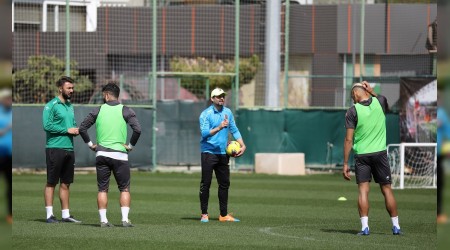 Alanyaspordan futbolculara uyar