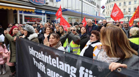 Almanya'da iten karlan Trk iilerden eylem