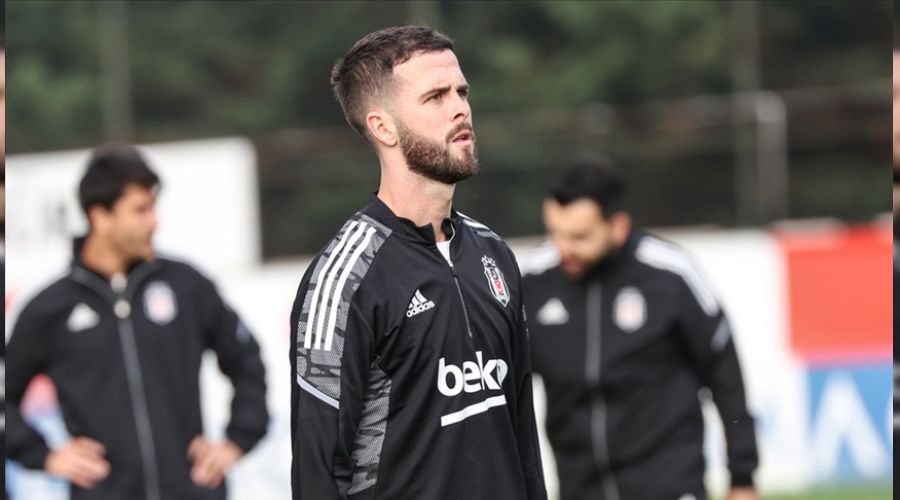 Altay maçı öncesi Pjanic sakatlandı