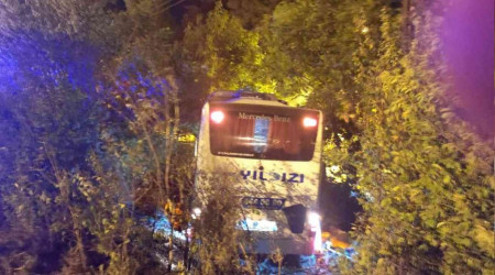 Amasya'da yolcu otobüsüyle kamyonet çarpıştı: 2 ölü 8 yaralı