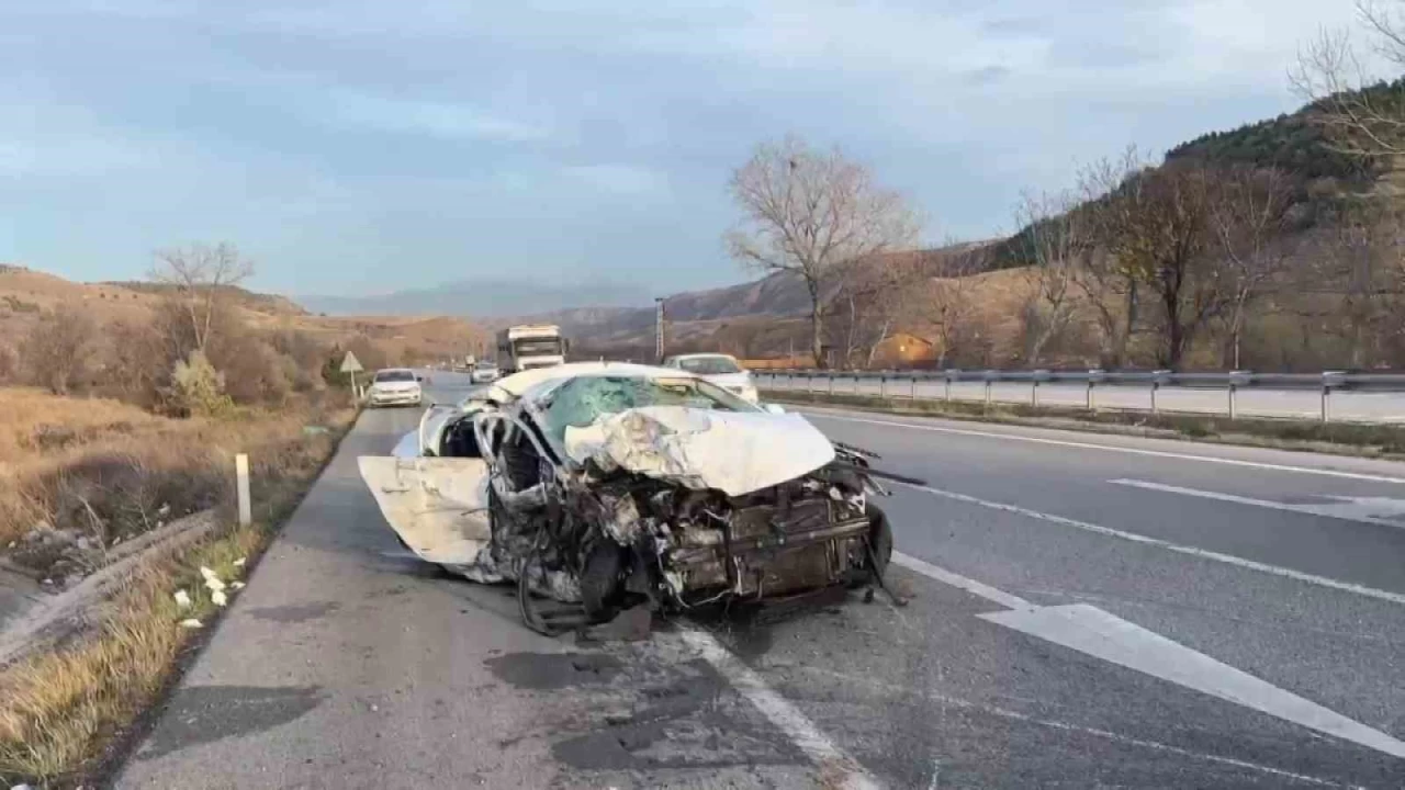 Amasya'da zincirleme kaza: 5'i öğrenci 7 yaralı