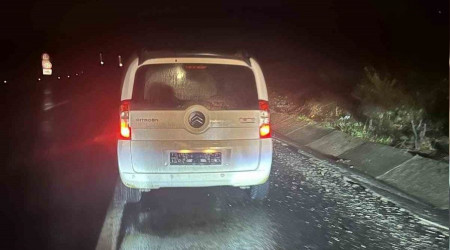Anahtarı kontakta bırakıp pide almaya gidince...