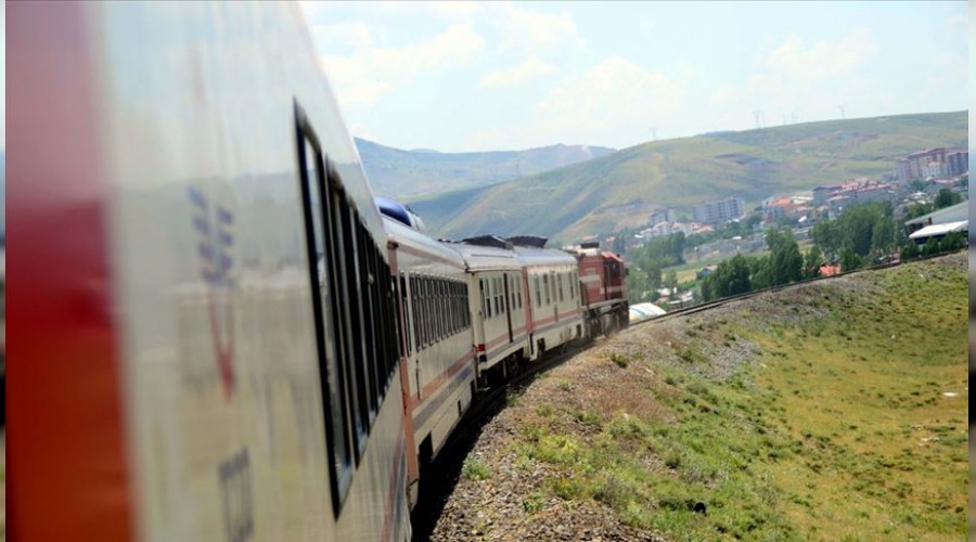 Ankara-Tahran tren seferleri balad