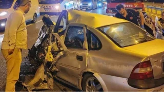 Ankara'da otomobil ters yola girdi: 2 l