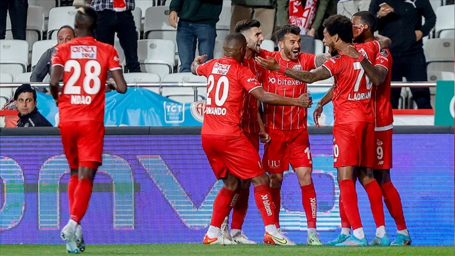 Antalya seriyi 12 maça çıkarmak amacında