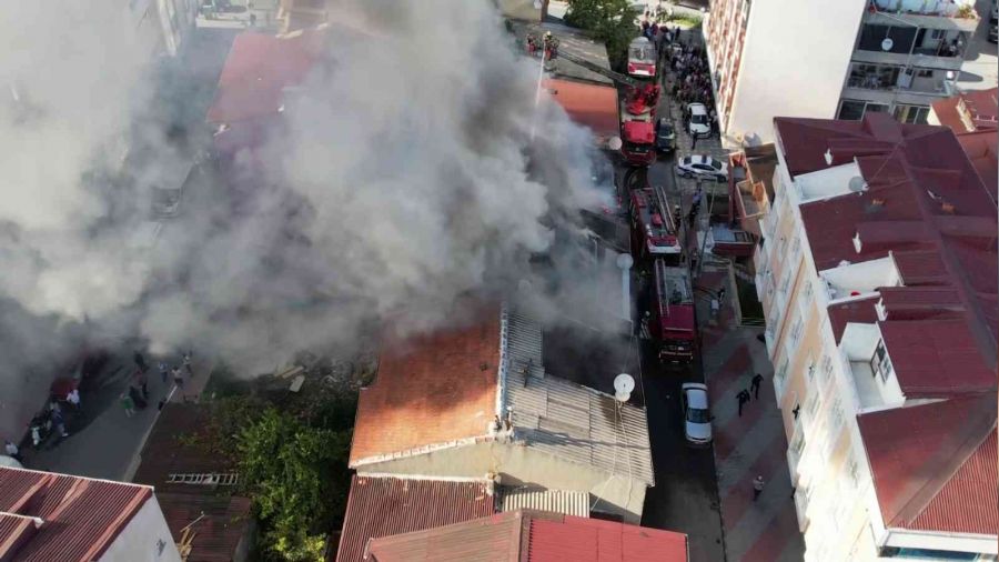 Arnavutk�y 'de ��kan yang�nda otizmli 1 �ocuk hayat�n� kaybetti