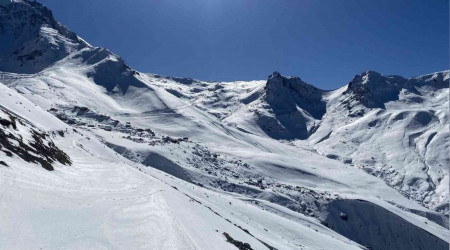 Artvin yaylaları beyaza büründü