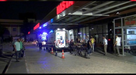 Askeri araç devrildi: 8 asker yaralı