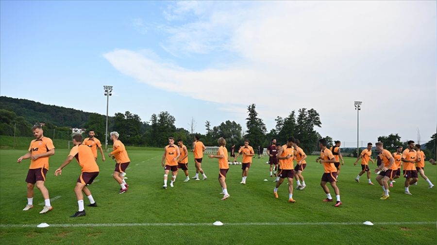 Aslan  Austria Wien ile kar��la�acak