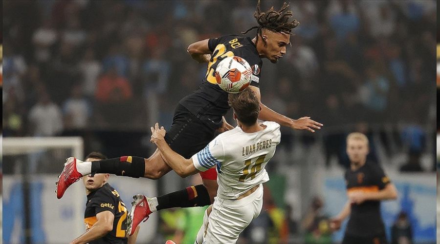 Aslan taraftarı önünde tur peşinde