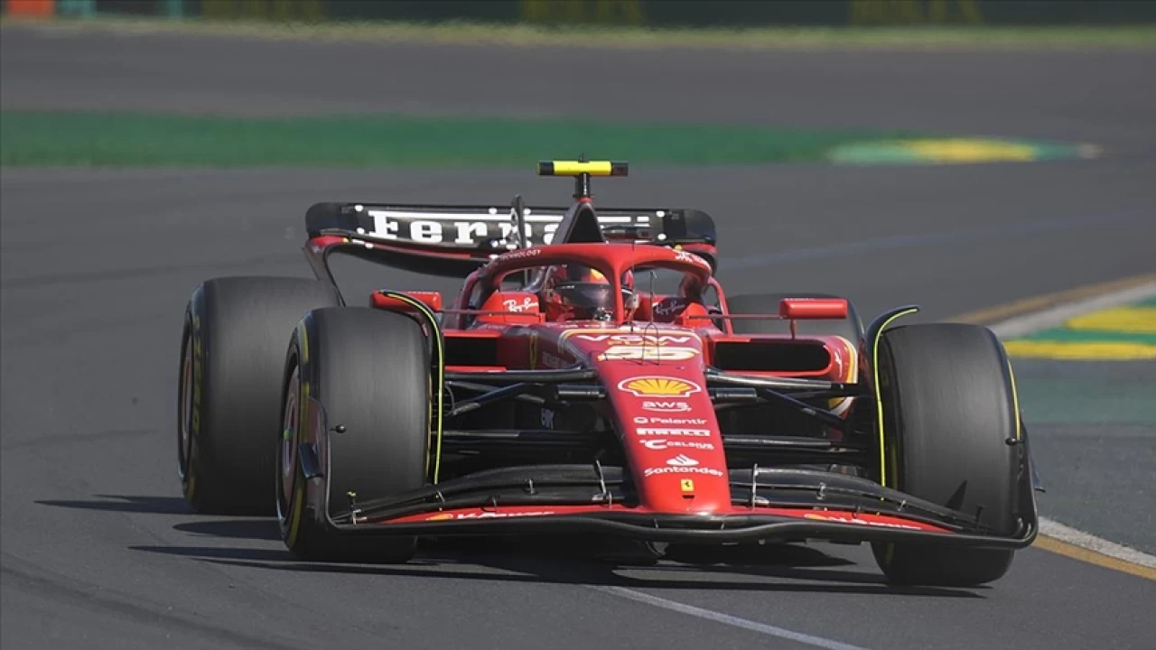 Avustralya'da Carlos Sainz kazand