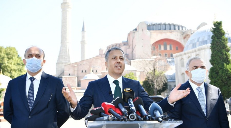 Ayasofya'da Cuma heyecan�