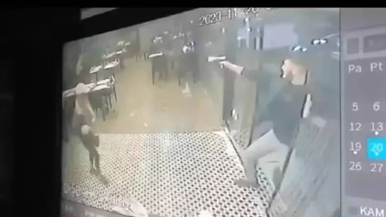Ayhan Bora Kaplan'ın adamına silahlı saldırı