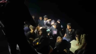 Ayvalık açıklarında 10'u çocuk 24 kaçak göçmen yakalandı