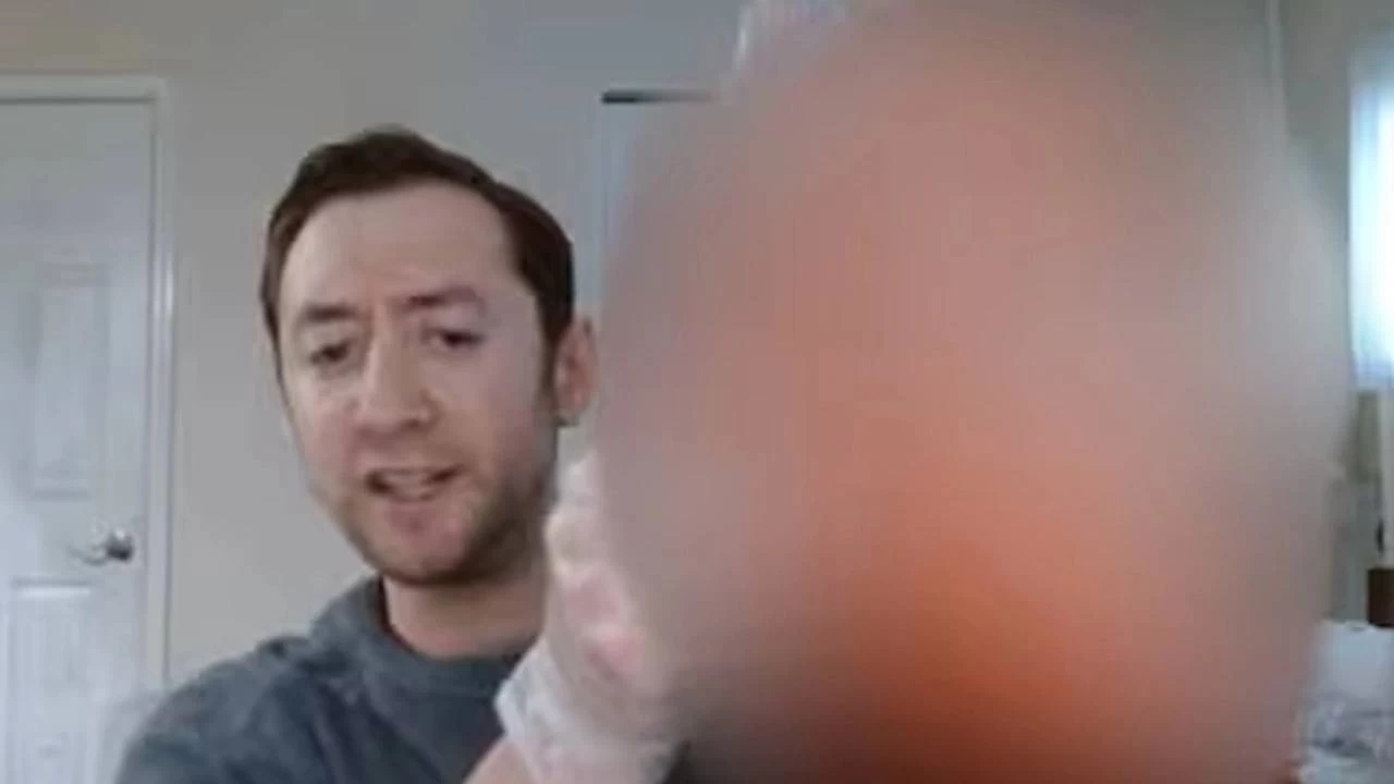 Babasının kafasını kesip videosunu paylaştı: O ülkesine ihanet etti