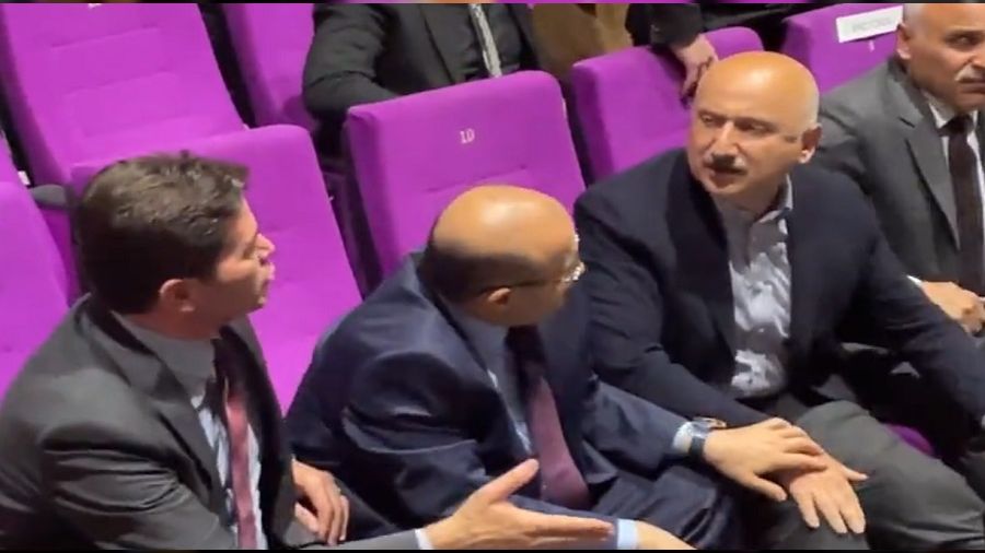 Bakan CHP'li vekilin konu�mas�na k�z�nca ortal�k kar��t�