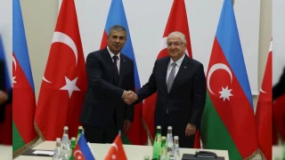 Bakan Güler, Azerbaycanlı mevkidaşı Hasanov ile bir araya geldi