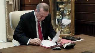 Bakanlıklarda atama ve görevden almalar Resmi Gazete'de
