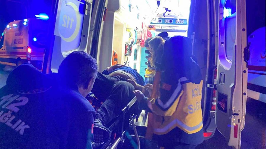 Bakırköy'de 17 yaşındaki sürücü kaza yaptı: 1 ölü, 5 yaralı