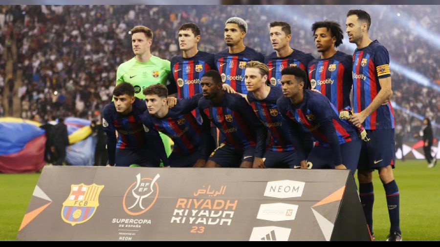 Barcelona Real Madrid'i yenip kupayı kazandı