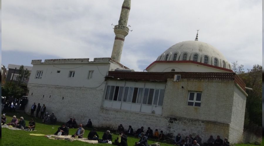 Batman'da vatandaşlar yağmur duasına çıktı