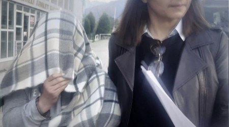 Bebeğini boğup eşini yakmaya çalışan kadın tutuklandı