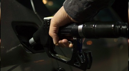 Benzine zam yapıldı