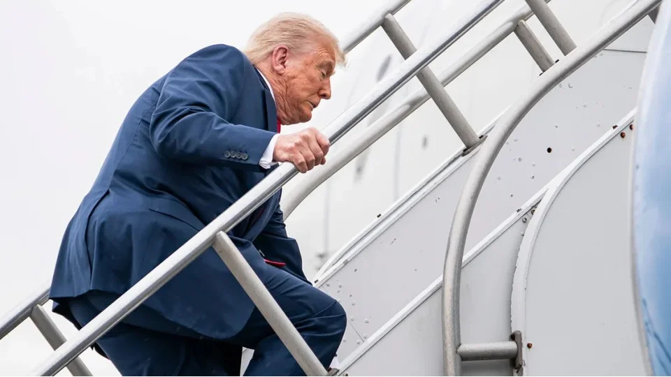 Beyaz Saray 'iyi' dedi, ��pheler artt�: Trump hasta m�?