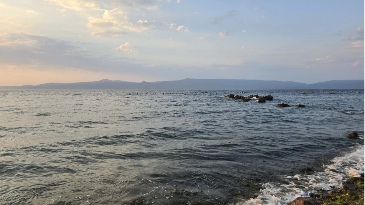 Bo�uldu�u san�lan dalg��, y�zerek ��kt�