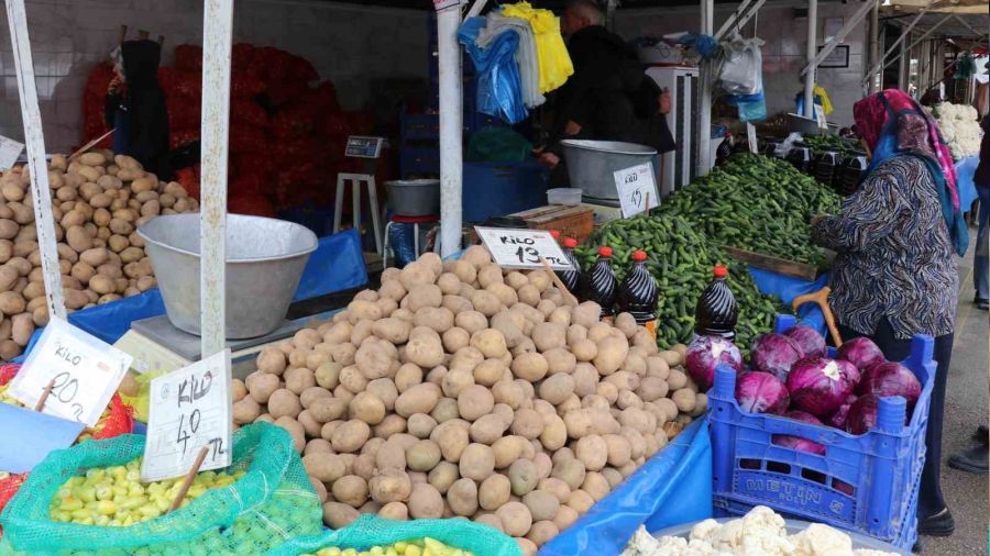 Bolu patatesi tezgahlardaki yerini aldı