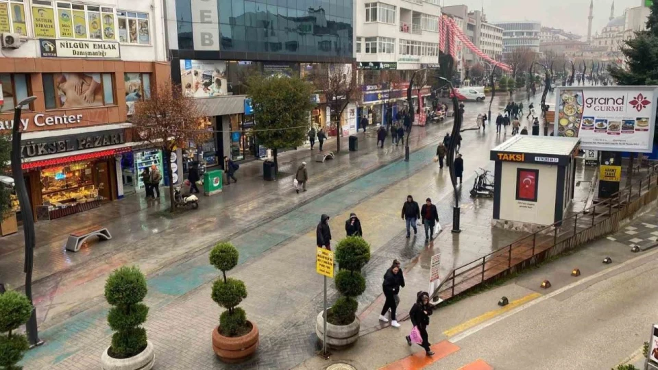 Bolu'da 3.5 b�y�kl���nde deprem