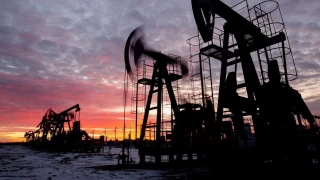Brent petrolün varil fiyatı 80.03 dolar