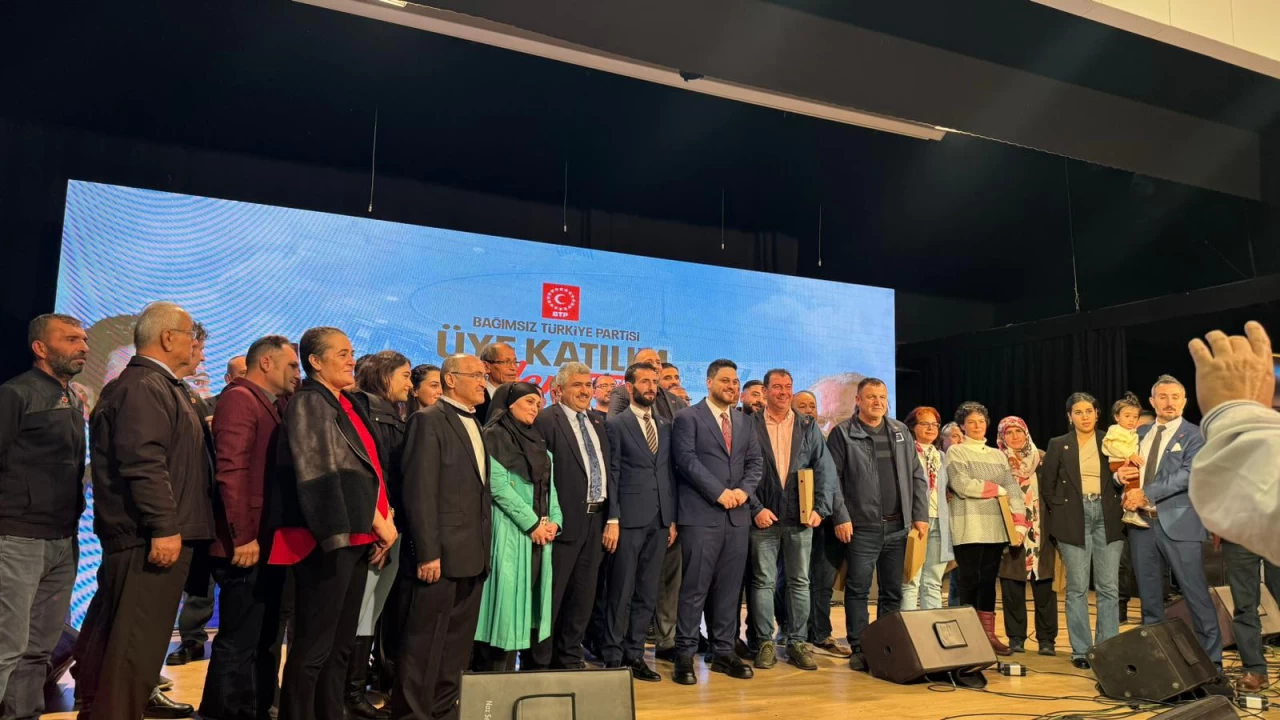BTP Genel Başkanı Hüseyin Baş Antalya'da üye katılım şöleninde konuştu