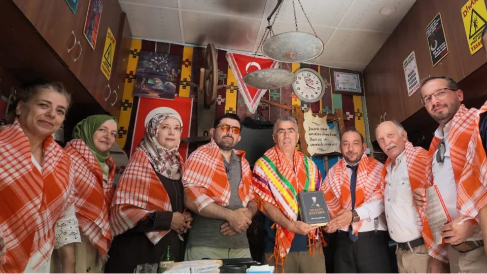 BTP İzmir Teşkilatı Bergama’da: STK ve esnaf ziyareti