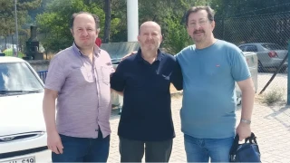 BTP K�tahya Te�kilat��ndan saha �al��mas�: "Siyaset halktan koptu, ��z�m BTP"