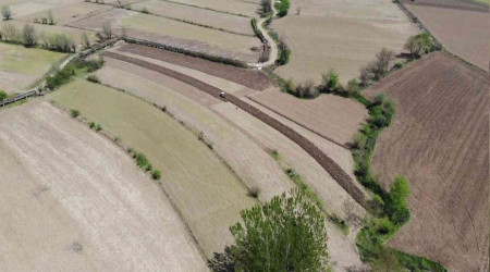 Bu topraklarda ne ekersen onu biiyorsun