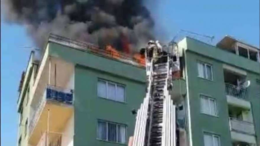 Bursa'da apartman dairesinde yangın