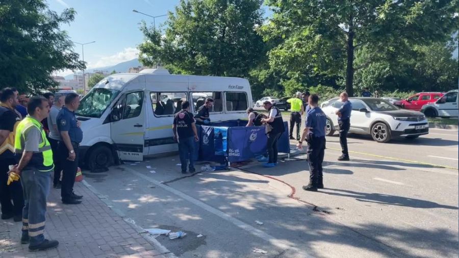 Bursa'da ii servisi kaza yapt: 1 kii ld