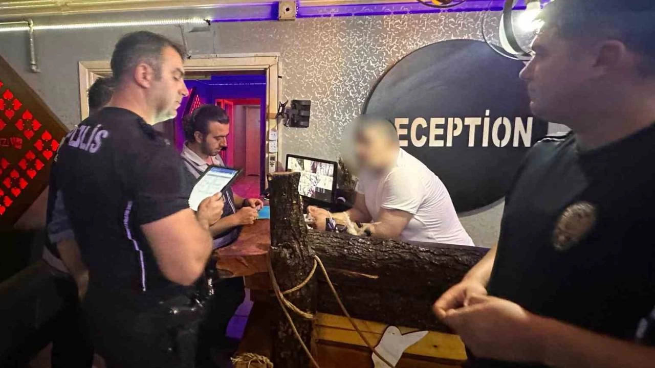 Bursa'da masaj salonlarına şok baskın