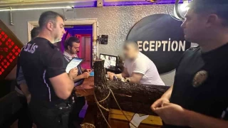 Bursa'da masaj salonlarına şok baskın