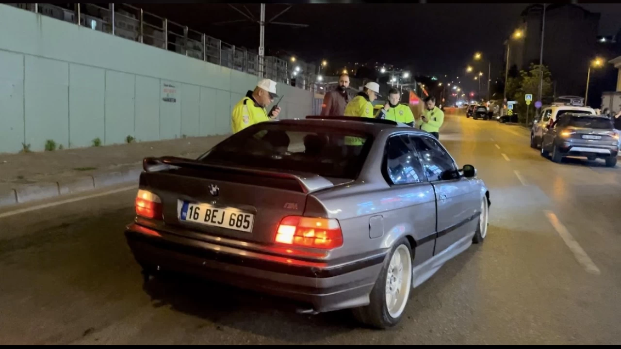 Bursa'da trafi�i tehlikeye d���renlere 300 bin lira ceza