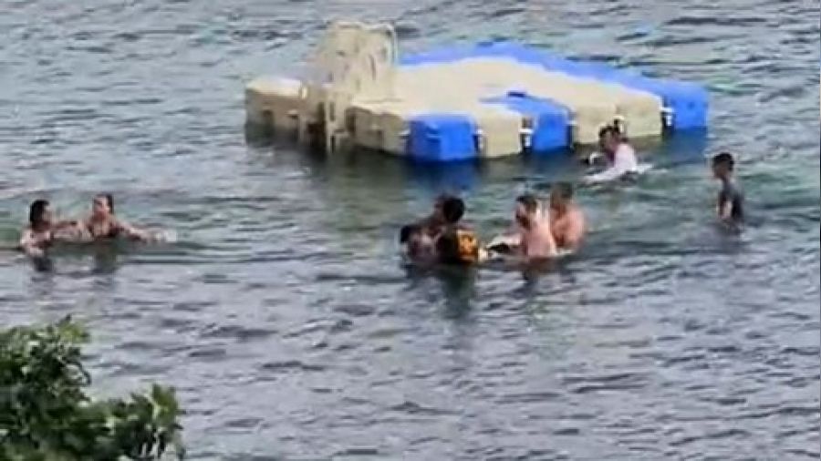 B�y�k Ada'da can pazar�