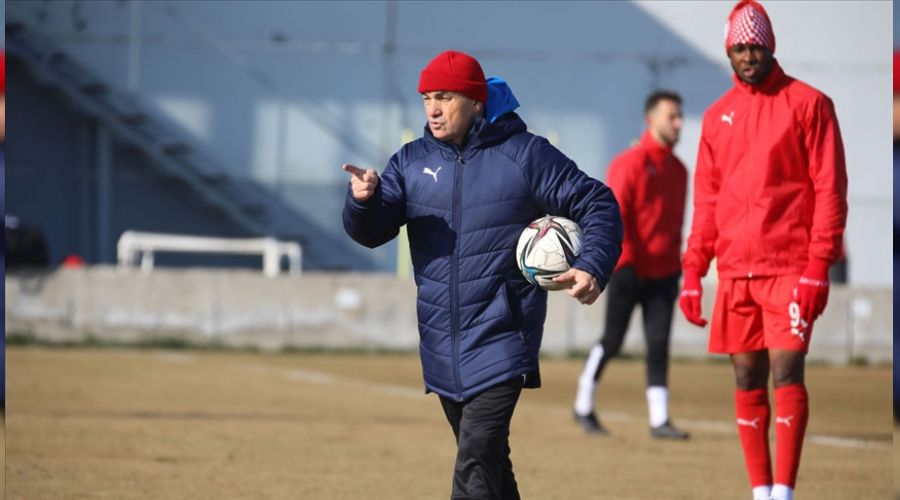 �al�mbay'dan sitem: Sivas'a yak��m�yor